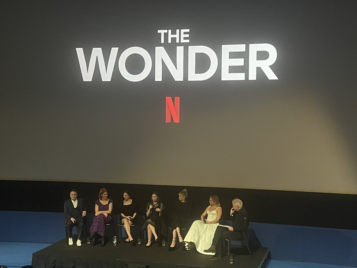 Congrats to <a href="/EdGuiney/">Ed Guiney</a>, <a href="/andrewmlowe/">Andrew Lowe</a>, all in <a href="/ElementPictures/">Element Pictures</a>, and <a href="/EDonoghueWriter/">Emma Donoghue</a> on #TheWonder. Fantastic premiere screening last night with the brilliant <a href="/Florence_Pugh/">Florence Pugh</a> and the great Irish cast in attendance. A must-see in cinemas from 2/11 and on <a href="/netflix/">Netflix</a> from 16/11.