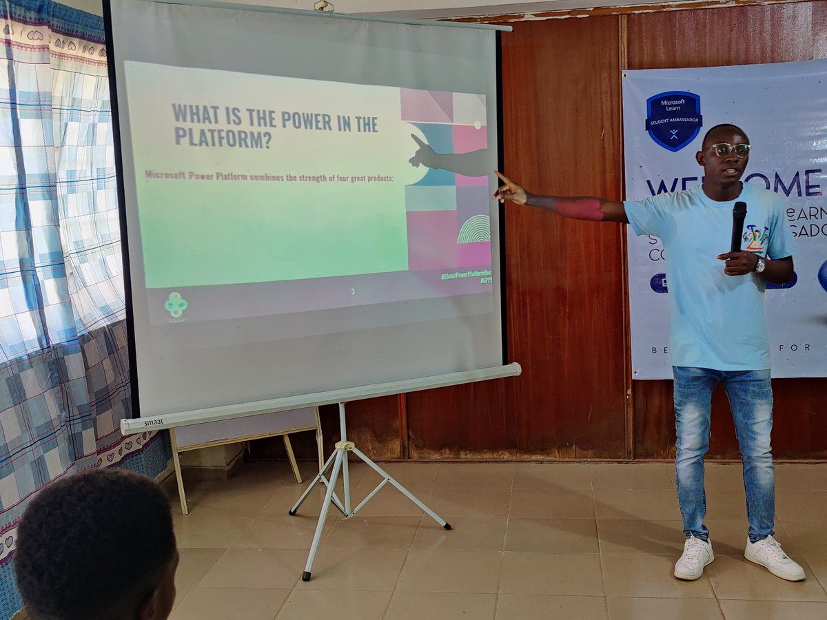 TheOyinbooke's tweet photo. @favour_adeshina exposed the participants to the 7 P's of communities and @eruditeg1 introduced them to what Power Platform is.
It was a highly engaging session.
#MLSAeksu https://t.co/LHmpbLe5yl