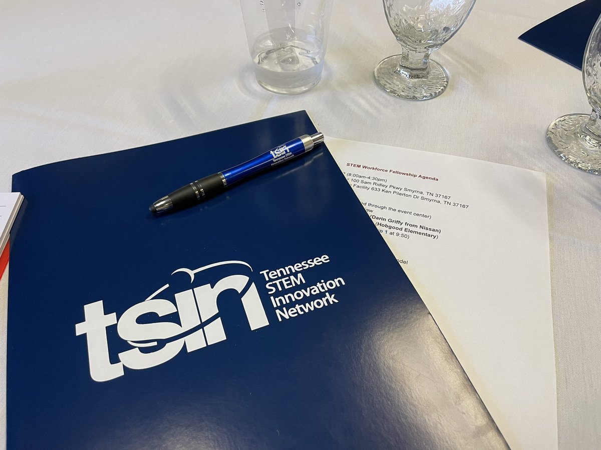 hollowayreader's tweet photo. So ready for today’s @theTSIN STEM Workforce Fellowship kickoff with @nikkicrussell17. PBL, careers, workforce skills, oh my! #SWF22 #HCS_innovation #STEM https://t.co/NdNe2bRqIB