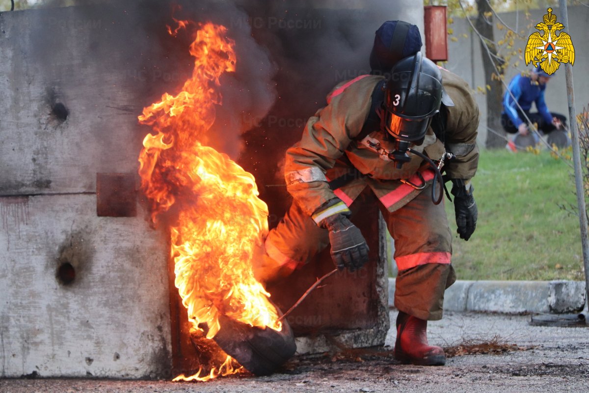 В Саратовской области открылся учебный пункт для специальных подразделений ФПС МЧС России
mchs.gov.ru/deyatelnost/pr…
#МЧСРоссии #МЧС