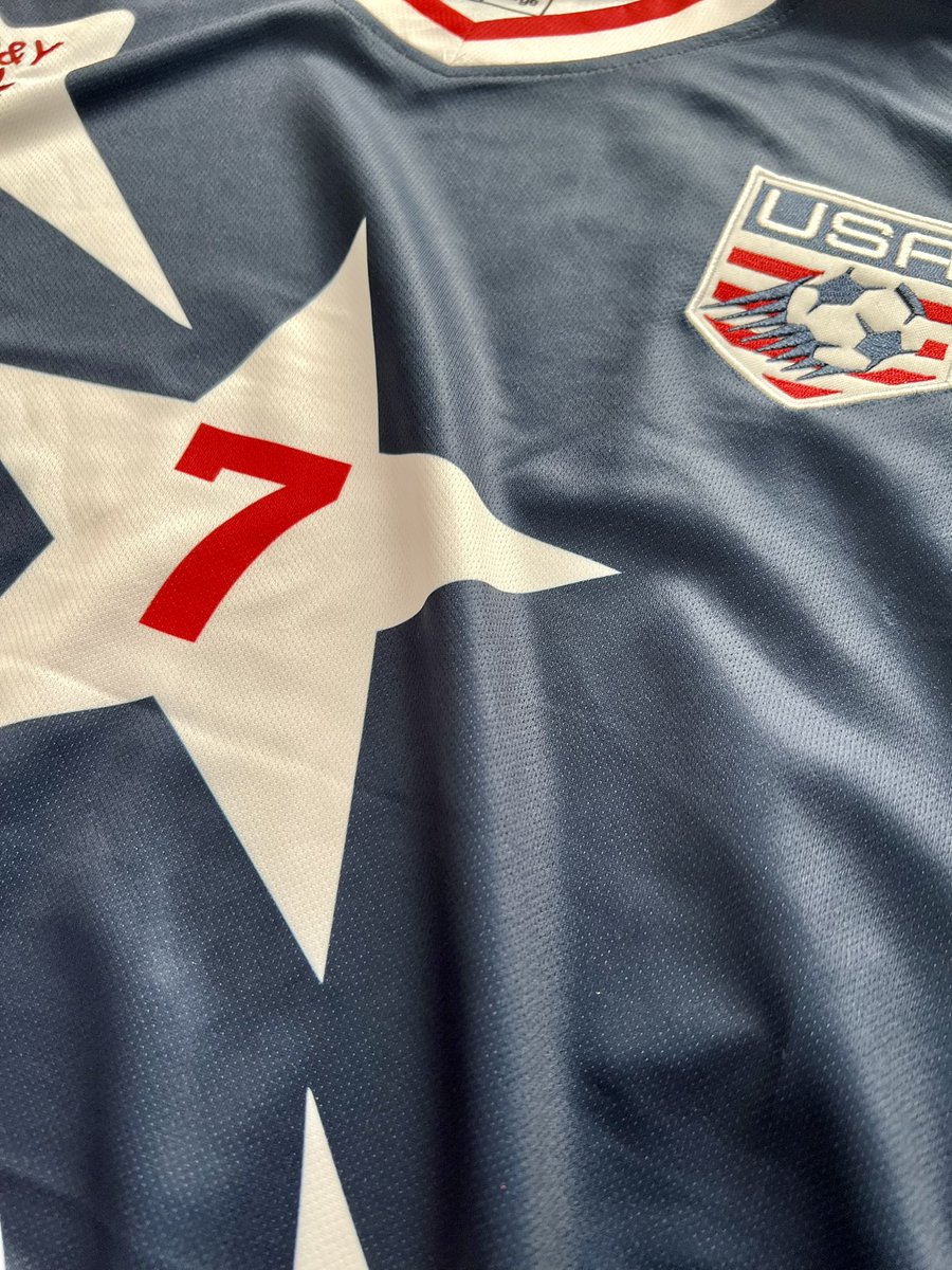 🇺🇸 Giveaway!

We found one extra USA throwback jersey, size Large, so we’re giving it away 🎁 

1️⃣ Follow <a href="/olive_york/">O&Y</a> 
2️⃣ RT this with your WC Final prediction

One winter drawn tomorrow 🤞