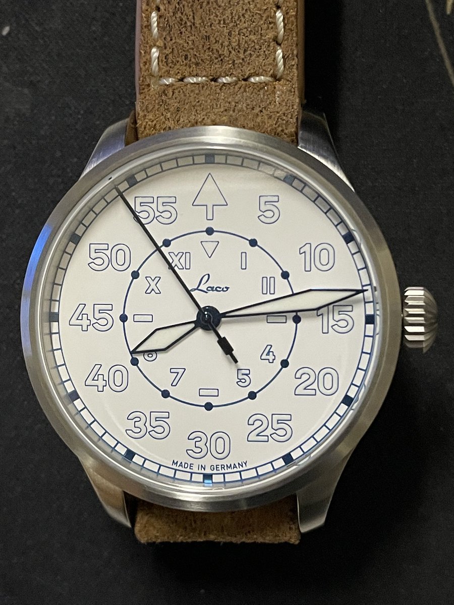 devine372's tweet image. New 39mm California “B”. #laco #pilotwatch