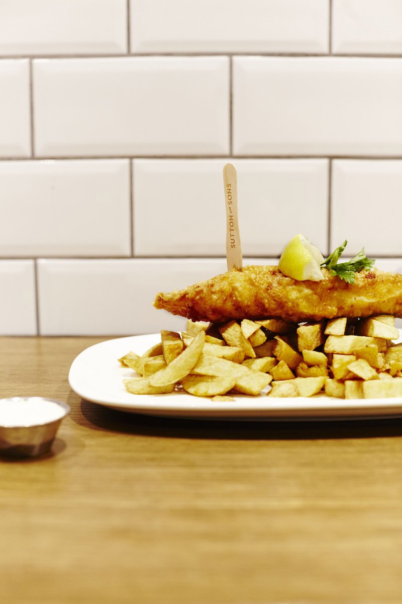 sutton_and_sons's tweet photo. Had a long day? We’re here to make your day a little better🙂

#fishandchips #chippychat #takeaway #eatlocal https://t.co/Jt8BCvq5e1