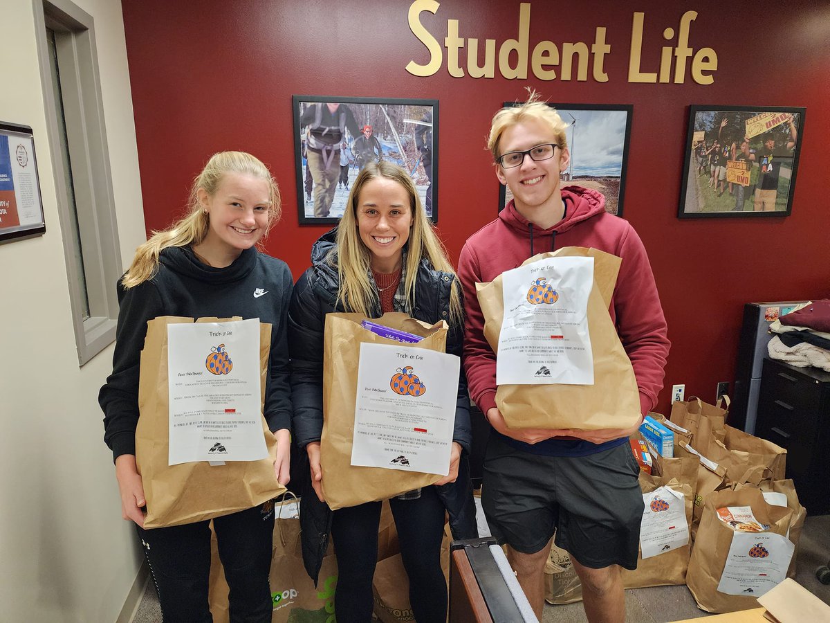 CEHSP's tweet photo. Our #CEHSPStudents strive to make a difference. We're #UMDProud of the Physical Education Teacher Education Club for collecting donations for Champ's Cupboard through their Trick or Can drive! 👏👏👏 https://t.co/iYcbH5SoP5 https://t.co/in7BxkScbx
