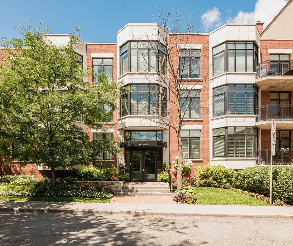 SeanLarryMTL's tweet photo. Welcome To 11 Av. Hillside #208, Westmount, Quebec.
Offered @$715,000.  https://t.co/ccech80wun 

📸 @MImmobilier 

Call, Text Or Email For All Real Estate Inquiries.
514-824-8574 / slarry@mmontreal.com / https://t.co/ODn3IHvVFg

#SeanLarryRealEstate #MImmobilier https://t.co/orlPSrUhN1