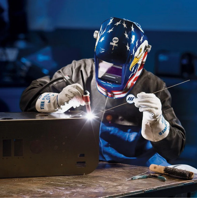 RochesterAFC's tweet photo. Now is your chance to learn TIG Welding in our one day TIG Welding Workshop. 🔥🔥
Class takes place Saturday, Nov. 19th from 8am-4pm. Cost is $200 and includes ALL materials and safety equipment. 
Register online: https://t.co/Atl0SgFRYt

#welding #rochesterny #rocny #upstateny https://t.co/j4zABZ8N1G