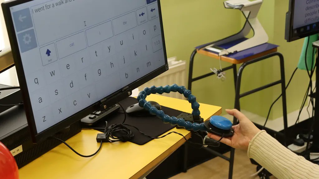 RHNuk's tweet image. October marks #AAC Awareness Month
Compass our assistive and rehabilitation technology service held fun activities to demonstrate some of the AAC technology. Essential for many patients and residents, giving them the ability to communicate and interact with the world around them