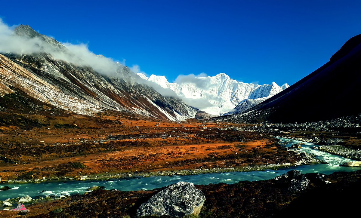 wildMtadventure's tweet photo. The mountains are the perfect place to take a retreat, vacation and commune with nature. Consider vacationing in the mountains of #bhutan and see value of your life while coming in near contact with #mountain #nature. https://t.co/Ofuw3SSmMO