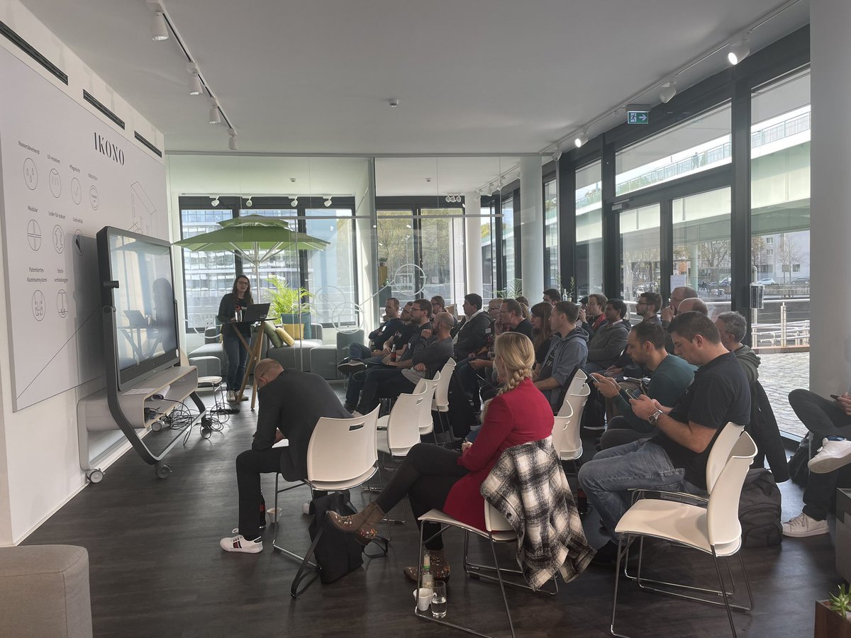 _anbrue's tweet image. @katho2404 tells us about the new features in #SitecoreCDP and #Personalize! #sugde #sitecore #sitecorecommunity