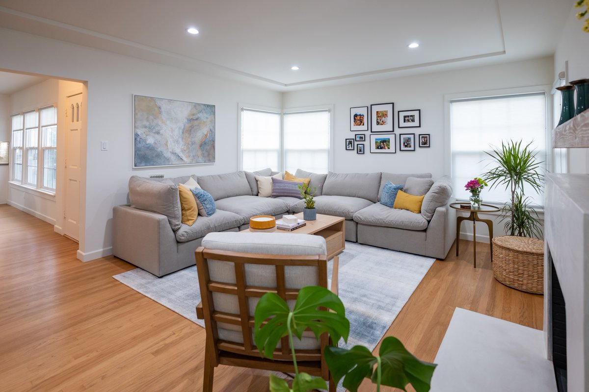 PropertyBrother's tweet photo. What'd you think about last night's season premiere of #PropertyBrothers: #ForeverHome?! We absolutely loved working with Monica & Adrian and opening up the main living area of their cherished family home.❤️🏡🛠 Go #InsideTheDesign ➡️ https://t.co/8goUqV5Hhq https://t.co/U3VnkszFzD