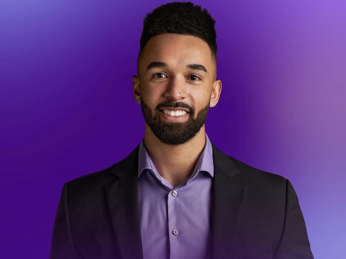 sanaravishing's tweet photo. Can we all agree that Bartise is the REAL FUCKING VILLIAN OF THIS SHOW!! Lord have mercy the disrespect and rudeness he had for Nancy?? This man is a LIVING DEVIL I’m telling you he’s actually not normal the way he talks about women is disgusting.

#LoveIsBlind 
#LoveIsBlind3 https://t.co/AUdTUVX33l