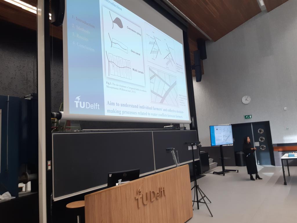 mauritsertsen's tweet photo. @dengxiaolang sharing her work on ABM in irrigation with our @wrmtudelft students and staff. https://t.co/yCBAMoJ9bP