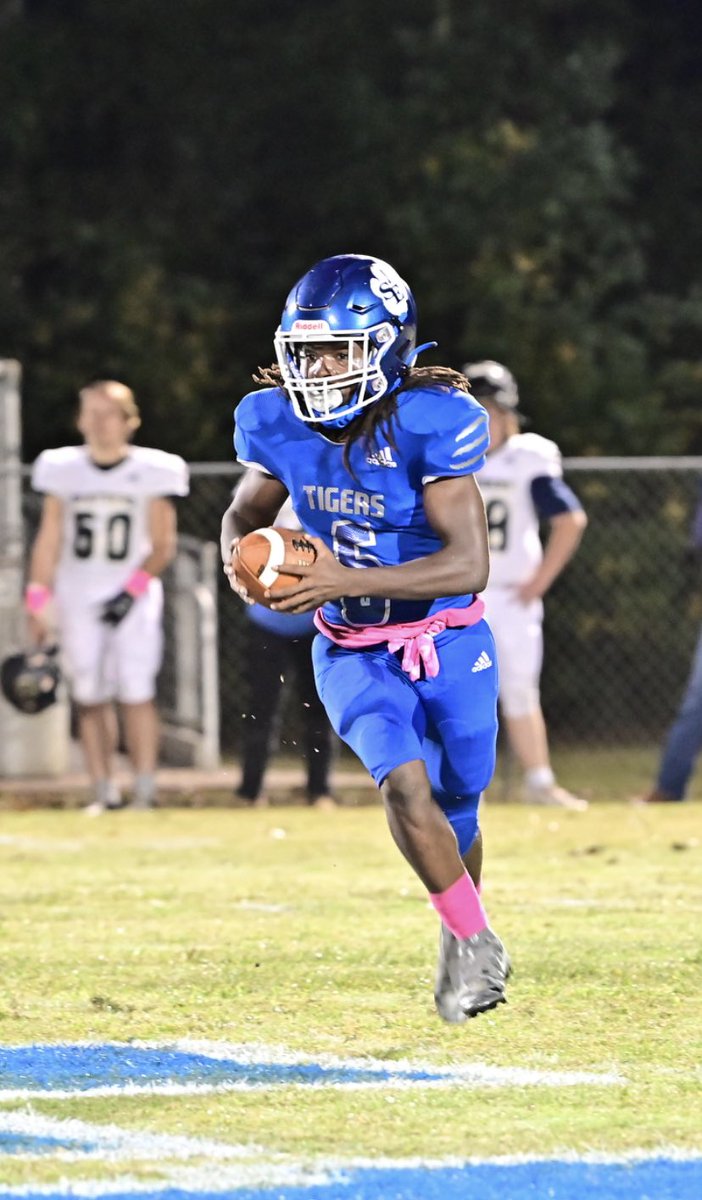 Southeast Lauderdale Football tweet media
