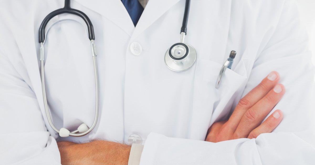 Your #healthcare professionals deserve to feel comfortable as well as polished. Exceed their expectations with staff apparel from Up To Date Laundry! We offer high-quality #LabCoats, scrubs in more in a full range of sizes. Call today for your free quote! uptodatelaundry.net/products/staff…