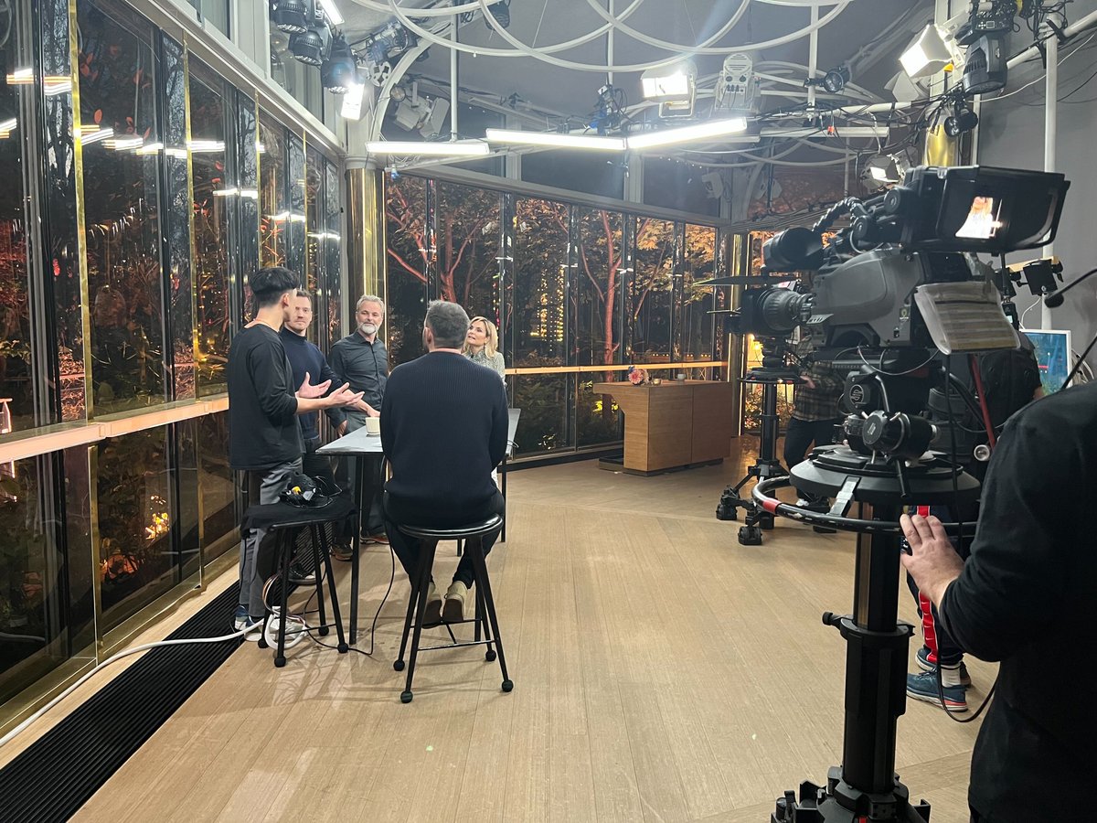 iMotionsGlobal's tweet photo. The Danish national #election is soon upon us, and (very) early this morning iMotions Customer Success Manager @dannipengli, Ph.D. appeared on national tv, TV 2 DANMARK, to showcase how #eyetracking, #FacialExpressionAnalysis, and #EEG can gauge voter engagement in elections. https://t.co/XqTuaiVmQO