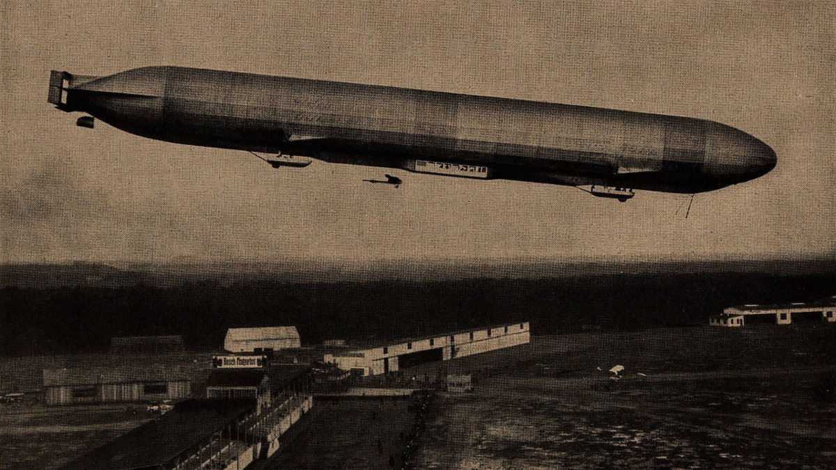 ZepDay's tweet photo. Zeppelin Schwaben with Rumpler Taube. Picture published 1915 in Deutsche Eroberung der Luft (uniTuebingen) https://t.co/j6QrHaar9c