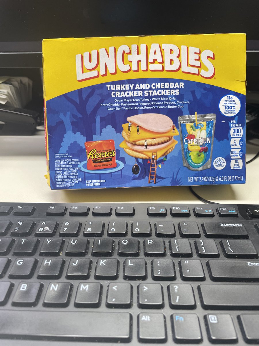 queenc_252's tweet photo. Would you say this is a well balanced meal https://t.co/86duOvqaa4