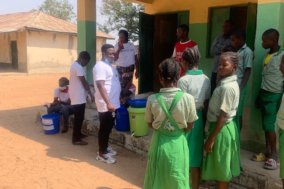 Stepupgreencli2's tweet photo. E-WASH (Environment, Water, Sanitation &amp; Hygiene) must be central to climate adaptation plans.

Having dignified access to clean drinking water is a Human Right .

#wash #water #sanitation #hygiene #ennvironment #disease #cholera #Nigeria #flood ##sawyerproducts #water #🇳🇬 https://t.co/c6ZzdAgk8G