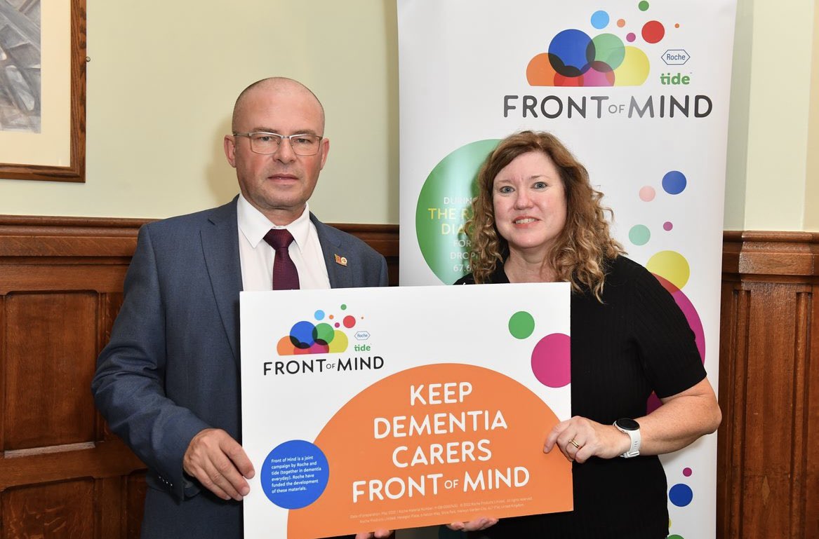 sazza773's tweet photo. Another fantastic opportunity for @tide_carers Sam Bolam and I attended a Parliamentay event on Tuesday on the theme of Levelling up outcomes for people with dementia and their carers courtesy of @conn_ _ A great #opportunity to talk to MPs about keeping #dementia #FrontOfMind https://t.co/5K7xVdsiJf