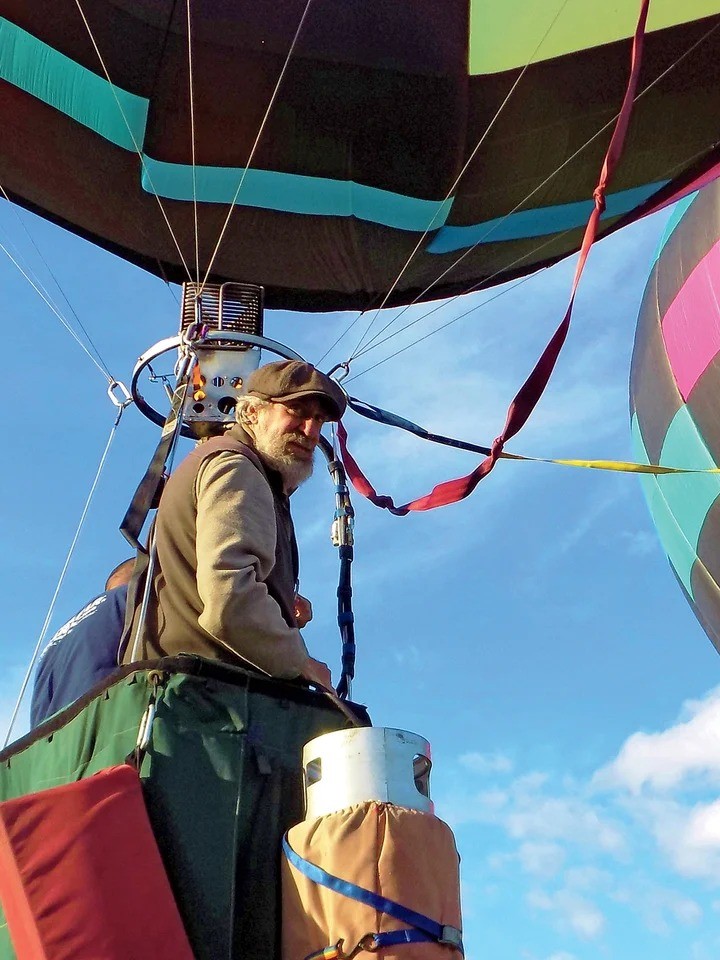 Brian Boland, known by many as “Balloon Man,” was a prolific creator of handcrafted hot-air balloons who set distance and altitude records across the world. But during a routine outing with a family in Vermont, things went horribly wrong: bit.ly/3PE54b5