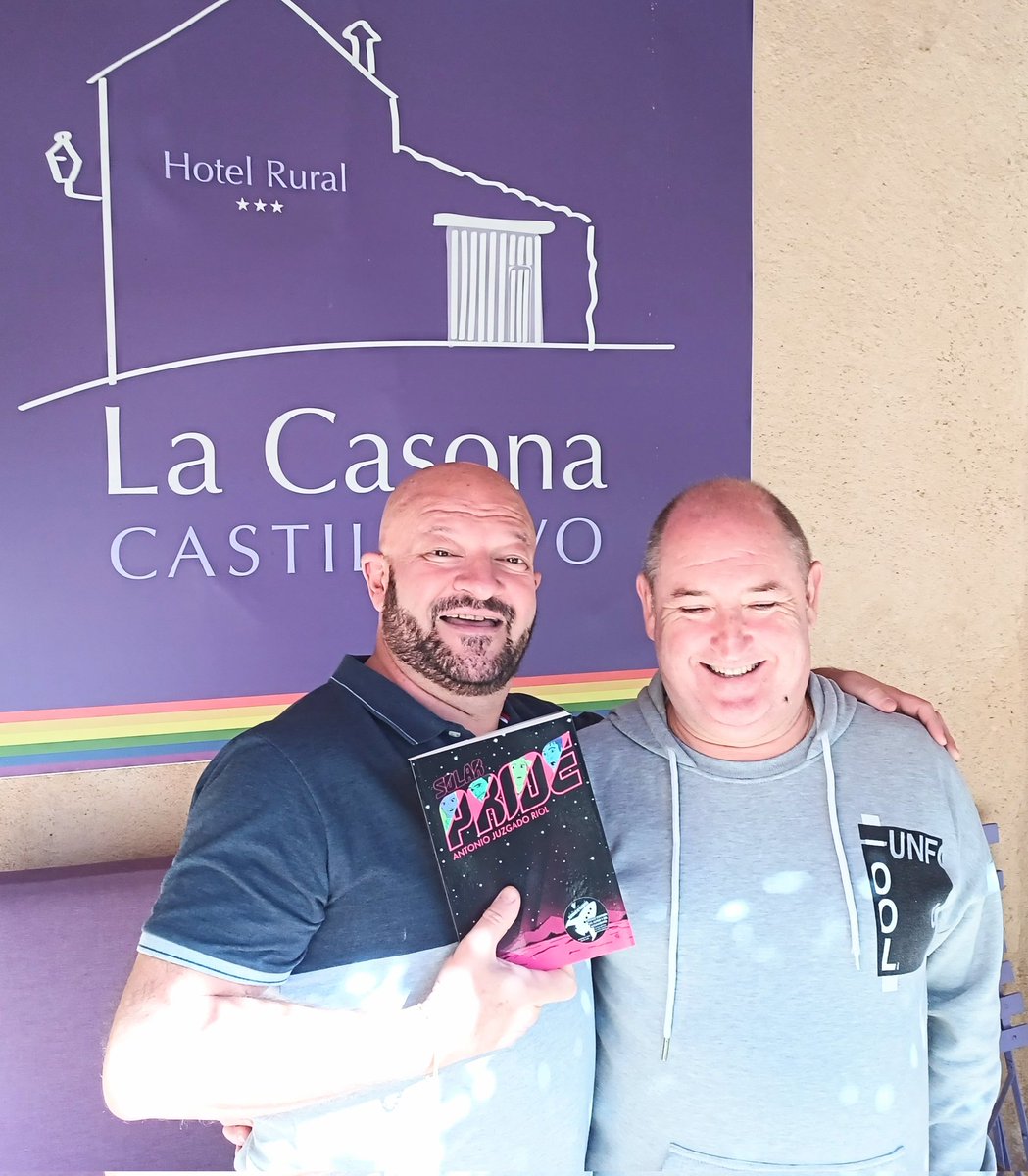LaCasonaCastiln's tweet photo. Mil gracias por volver a visitarnos una vez más. Un placer enorme tenerles aquí de nuevo.
Con estas preciosas fotos tienen una participación en el sorteo de una estancia de 1 noche gratis en @LaCasonaCastiln
Espero que les guste la novela #SolarPride de @ajriol. A mi me encantó. https://t.co/tax2y2pkyg