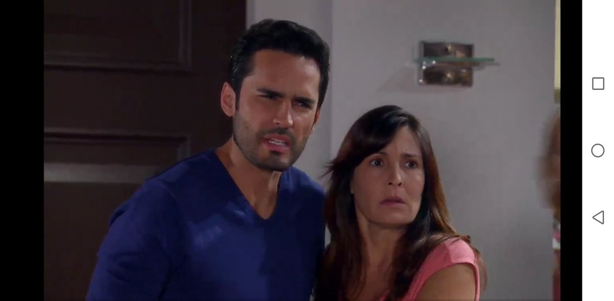 tusseriesfavs's tweet photo. "Bernardita no es hija de Bernando!En cuanto se sepa la vdd, que la cambien el nombre xfavor😂😂
F! La secuestraron‼️La obsesión del Verdugo es flipante, desde q era una bb estaba poseido con ella no se ni como llamar esto
@FabianRiosS @ximenaduque #DuqueRios #CorazonValiente 153 https://t.co/8KE2JJGybE