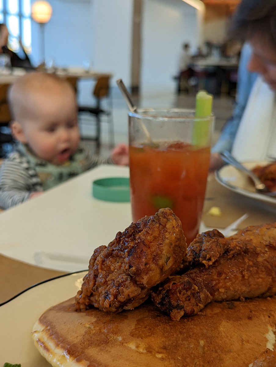 mikefass's tweet photo. At the airport, headed to Florida w the fam on my 41st birthday.

Slept one (1) hour last night.. but now tucking into a 10am plate of fried chicken and pancakes (whatever), plus a bloody, and they're playing Labi Siffre at LGA.

🎶🎶you're so good, you're the best there is🎶🎶 https://t.co/rtNajskQjf