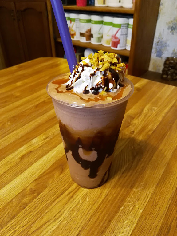 ThePoppedArts's tweet photo. #IWasGoingToQuitTwitterBut then I wouldn't be able to post my delicious #TurtleCheesecake #ProteinShake! https://t.co/NPQy1U9Kvk