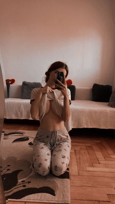 Heii, nu mi-ai scris de mult 💋 https://t.co/iDq1dxKX0Y