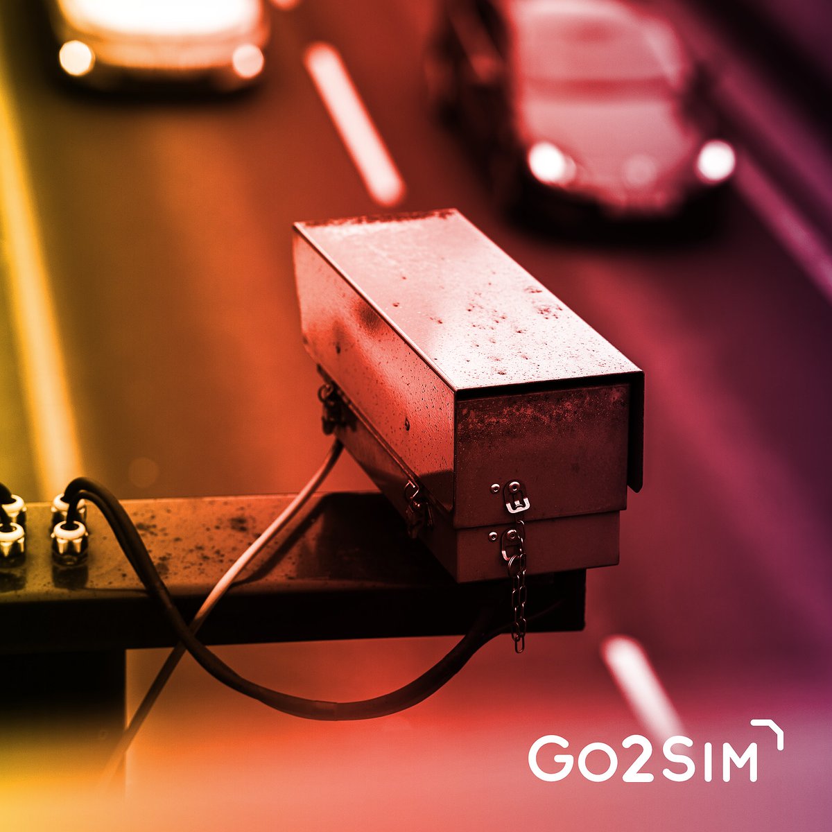 Go2simL's tweet photo. 52.7 billion vehicle miles were travelled on motorways in the UK in 2020, and #ANPR technology is used in motorway cameras to calculate a variety of things, grabbing an average of 35 to 40 million 'reads' a day. https://t.co/pAaBVAU5eN