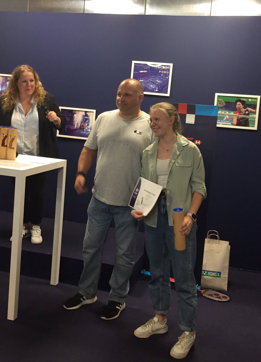 Un grand bravo à Lou-Anne Leturque et Clément Blanchet du <a href="/ENSRennes2SEP/">2SEP ENS Rennes</a> lauréats du premier prix de <a href="/FFBaD/">FFBaD</a> pour leur mémoire sur la récupération et l’électrostimulation ! Un grand merci à <a href="/FFBaD/">FFBaD</a> de valoriser la formation à la recherche !@ENSRennes #YonexIFB <a href="/DorisLufay/">Loris</a>