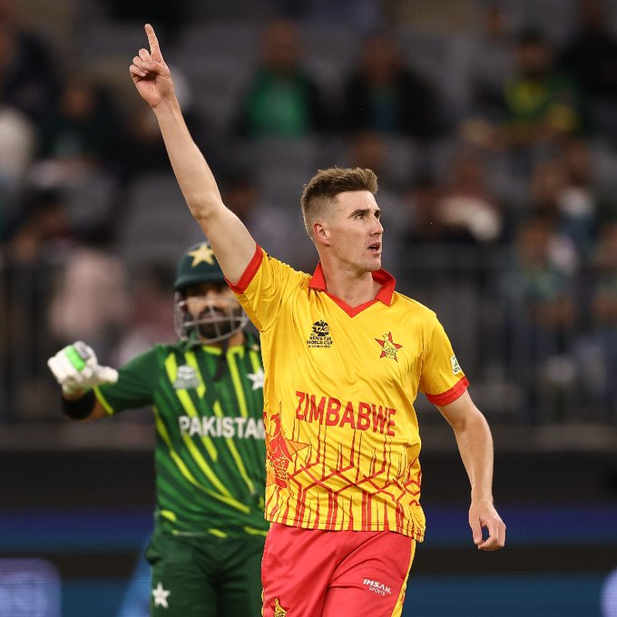 BRAD EVANS... THAT'S THE TWEET...

#GetThePicture #ZTNSport #T20WorldCup