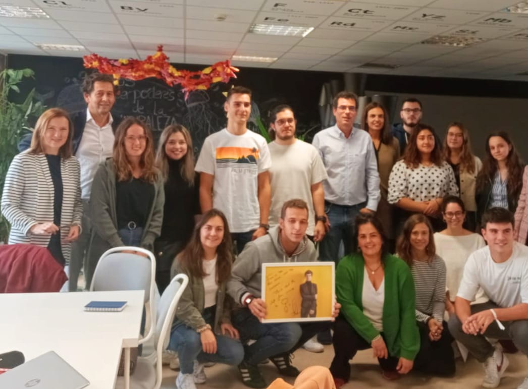 cogersacatedra's tweet photo. ♻️¡El taller de #ecodiseño con @medialab_uniovi ha sido un éxito!  

👉🏽Para dar respuesta a la gran demanda, el próximo día 10 de noviembre repetiremos la actividad.

¡Gracias por vuestro interés!

#economiacircular #semanacircular @uniovi_info https://t.co/p5a8trizTX