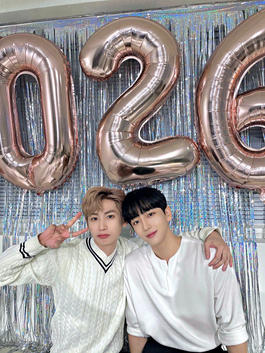 isaacvkm_1212's tweet photo. #인투잇 #IN2IT #지안 #연태 #인호 #JIAHN #YEONTAE #INHO https://t.co/qRoogMOw8V