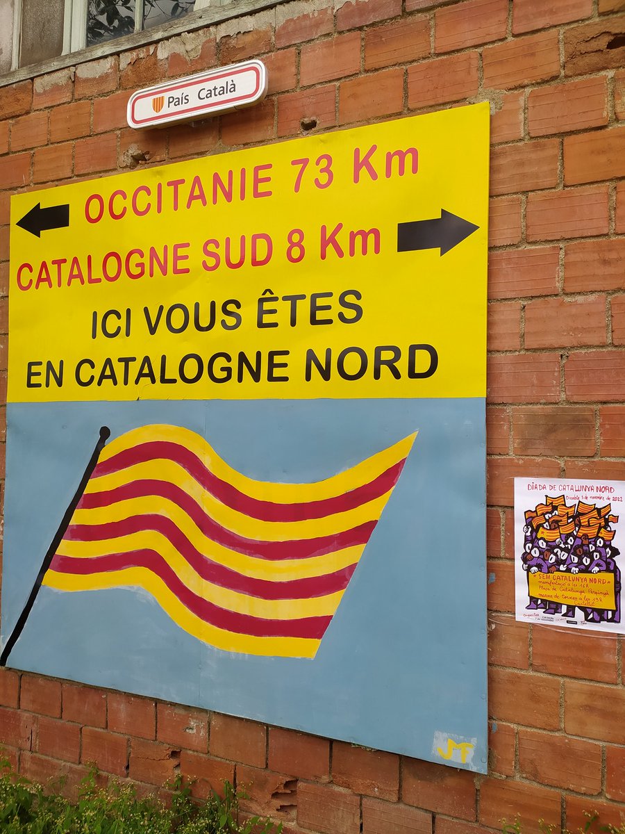 Diadacatnord's tweet photo. 🔴Avui el #Vallespir va ben ple de cartells que convoquen a la #DiadaCatNord el 5 de novembre a Perpinyà!🔴
#Ceret #Arles #ElTec #ElsBanys #PratsDeMolló #SantLlorençDeCerdans i tota la resta dels municipis vallespirencs #SemCatalunyaNord
Espieu!👇👀 https://t.co/OrW1Yhs3Rg