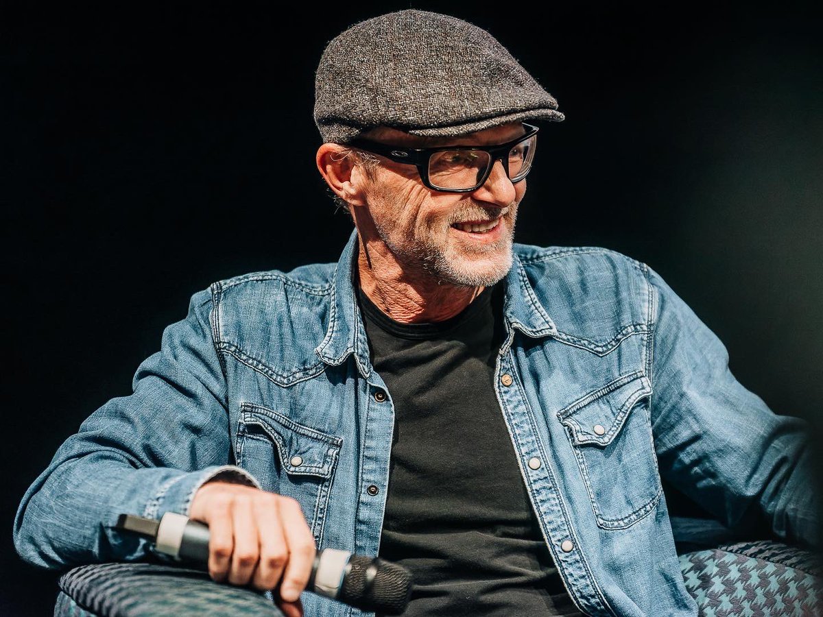 rizek2's tweet photo. Jo Nesbø! 

#jonesbø https://t.co/GLVXl2Qvrs