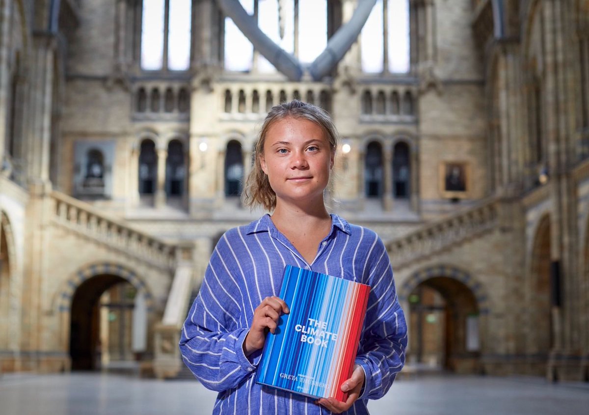 ActuaLitte's tweet photo. Découvrez un extrait du Grand Livre du Climat, signé de Greta Thunberg https://t.co/YpJlK2Qd6N
#extrait #theclimatebook #pasdeplaneteB
@GretaThunberg @Fridays4future @EditionsKero https://t.co/KMEnjfGt8R