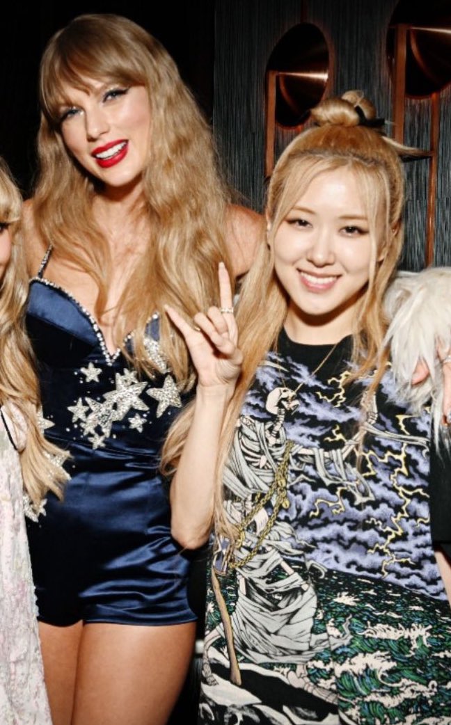 PopBase's tweet photo. BLACKPINK's Rosé reveals she listened to Taylor Swift's ‘Midnights’ and can't pick a favorite song because there's ‘so many.’ https://t.co/CQ0sTH9N1q