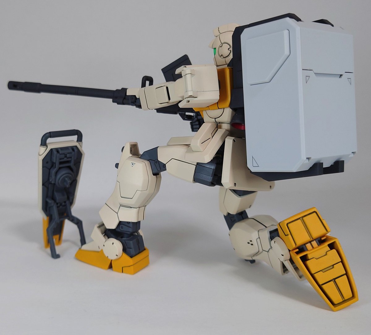 [オマケ武装③]
・180mmキャノン
・ウェポンコンテナ
・ガンダムハンマー
・ツインビームスピア 