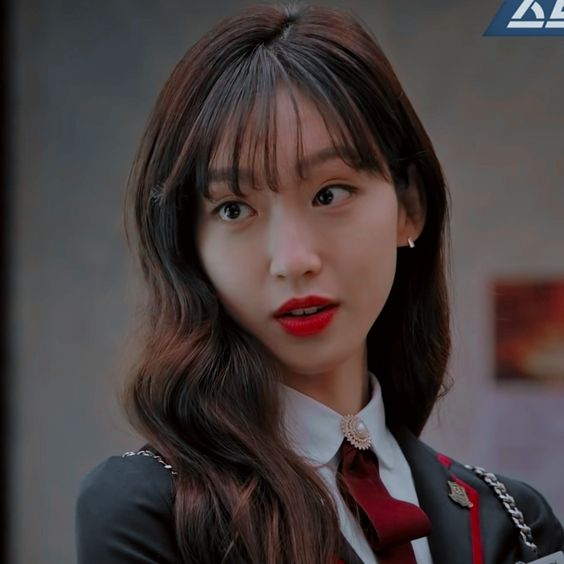 shieloveskdrama's tweet photo. How I found my favorite female celebs:
Be the anti-hero 🤭🥰🫰

🎤It's me, hi
I'm the problem, it's me
At teatime, everybody agrees 🎶

♡ Rachel Yoo, #KimJiWon (#TheHeirs)
♡ Princess YeonHwa, #KangHanna (#ScarletHeart)
♡ Joo Seok Kyung, #HanJiHyun (#Penthhouse) https://t.co/l8IF9X1gPs