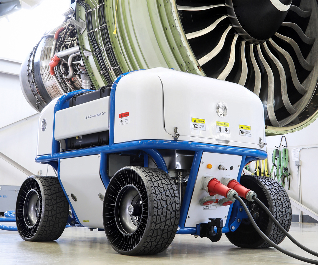 Deeper clean for improved fuel efficiency. 🧼 GE’s 360 Foam Wash can help restore engine performance leading to reduced fuel consumption and improved time on wing. Learn more: bit.ly/3SnCSKd