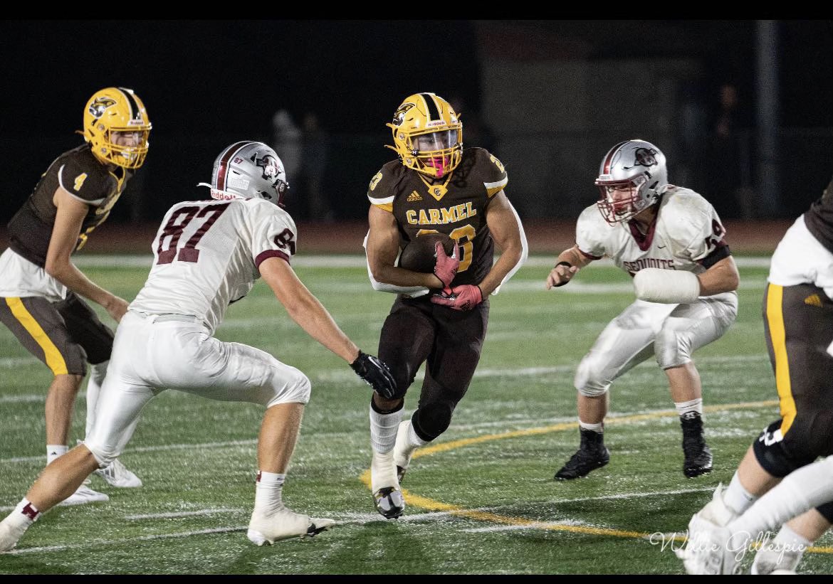 Week 1-9 Stats
Defensive End
⁃61 Tackles 
⁃7 Sacks
⁃13 TFLs
⁃1 Strip Sack
⁃1 Fumble recovery
*Current Conference Leader in Sacks*
(According to available MaxPreps information as of 10/25)

Split Guard
⁃12 Pancakes