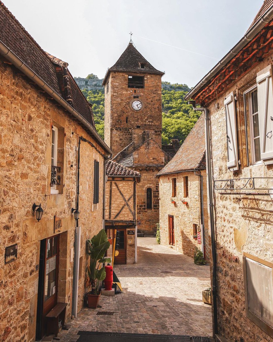 Les Plus Beaux Villages de France tweet media