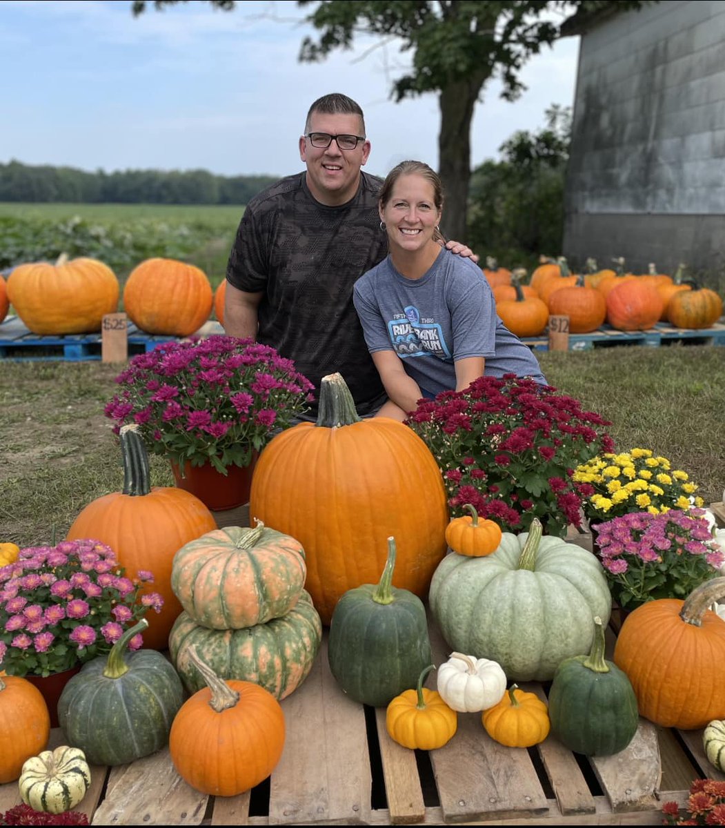 Brent__Merritt's tweet photo. Our first season growing #pumpkins was a success! #FarmersInTraining #Gardening @PureMichigan @NRCS_MI https://t.co/F70Qw34YT4
