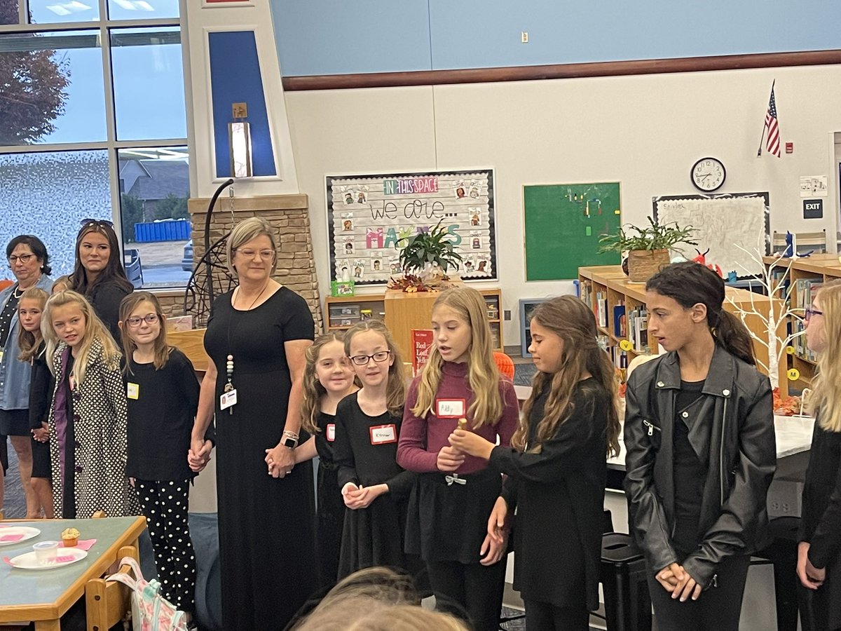 JresFrc's tweet photo. ✨JRES Leading Ladies✨We are so excited to begin our first ever JRES Leading Ladies Program! Our first meeting hosted 70 young ladies and they received their signature Leading Ladies pearls. Thank you to all the volunteers…we could not be successful without you. @JresRockets https://t.co/e8KBqNS67w