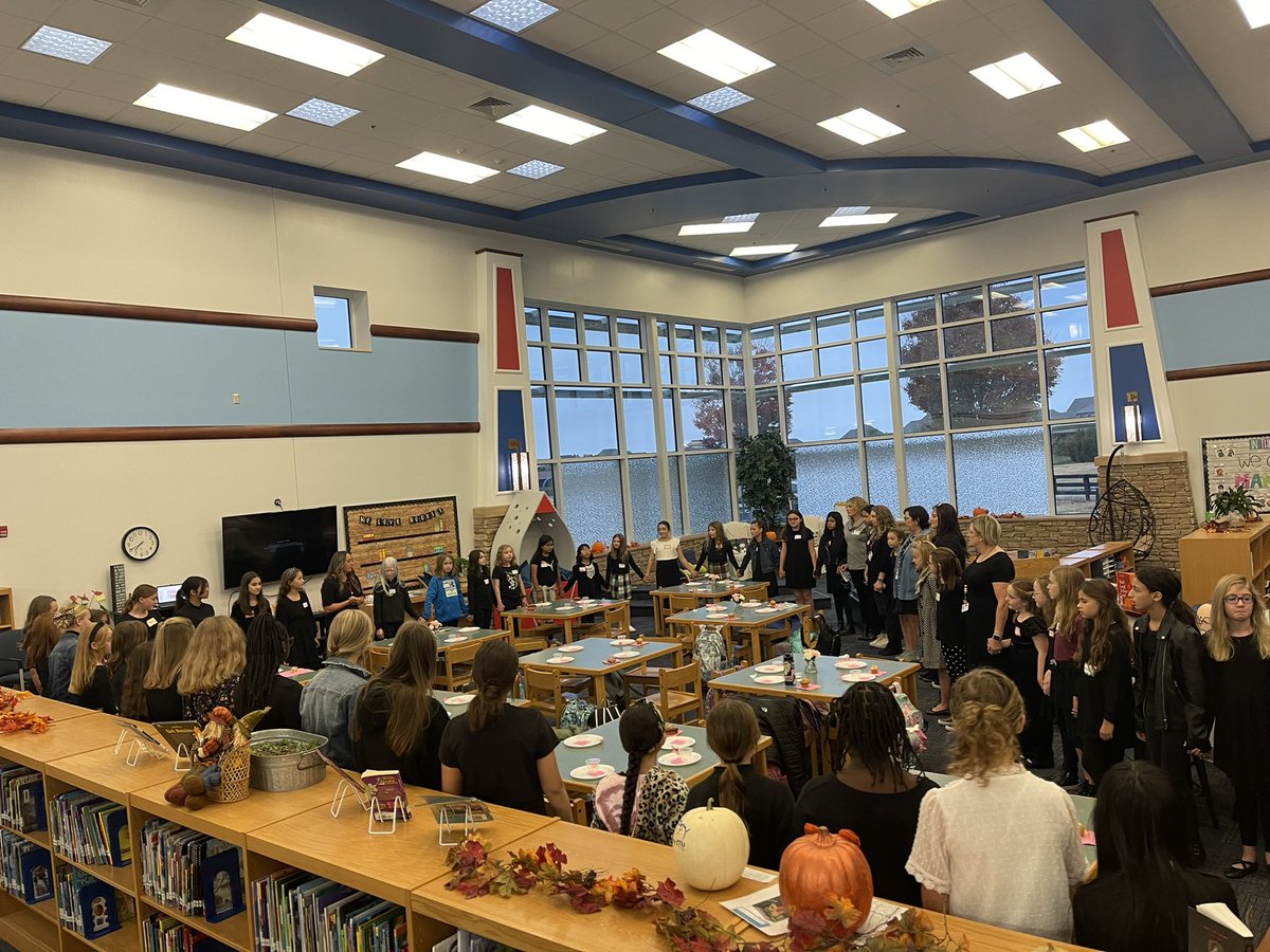✨JRES Leading Ladies✨We are so excited to begin our first ever JRES Leading Ladies Program! Our first meeting hosted 70 young ladies and they received their signature Leading Ladies pearls. Thank you to all the volunteers…we could not be successful without you. <a href="/JresRockets/">JRES</a>