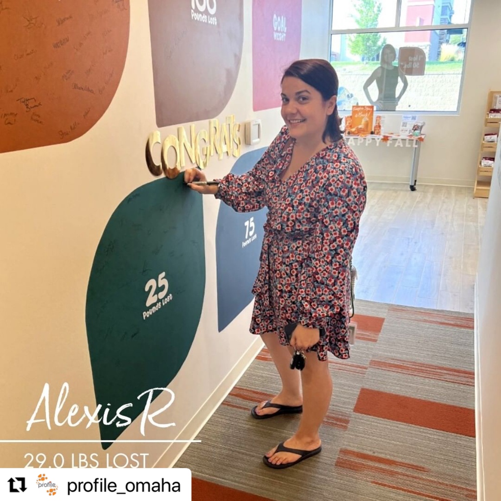 profile_plan's tweet photo. ✨Delta Signing✨

Congratulations to Profile members across the country hitting milestones along their Profile journey! 

#healthcoaching #milestones #weightloss #journey https://t.co/sMuNhOtiJo