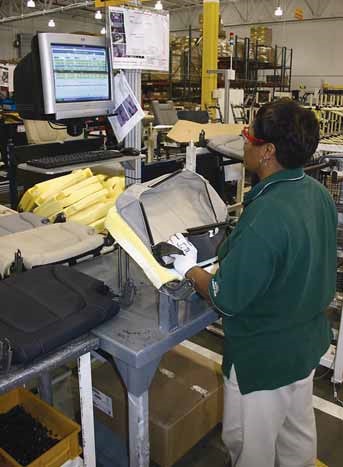AssemblyMag1's tweet photo. Throwback Thursday—Our "Assembly Plant of the Year" award was created 18 years ago to showcase American manufacturers. The 2006 recipient was LEAR CORP., Montgomery, AL:
https://t.co/BdlOL5EjKi
#AssemblyMagazine #Lear #LearCorp #manufacturing #automotiveindustry https://t.co/klfkkJz9A3