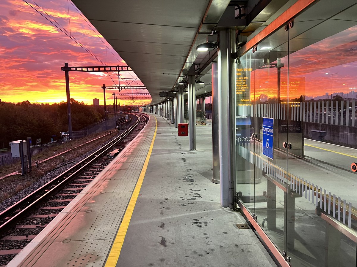 nfcmike's tweet photo. @Se_Railway What you see when a train is cancelled. Ebbsfleet this morning https://t.co/vBKzult7I8