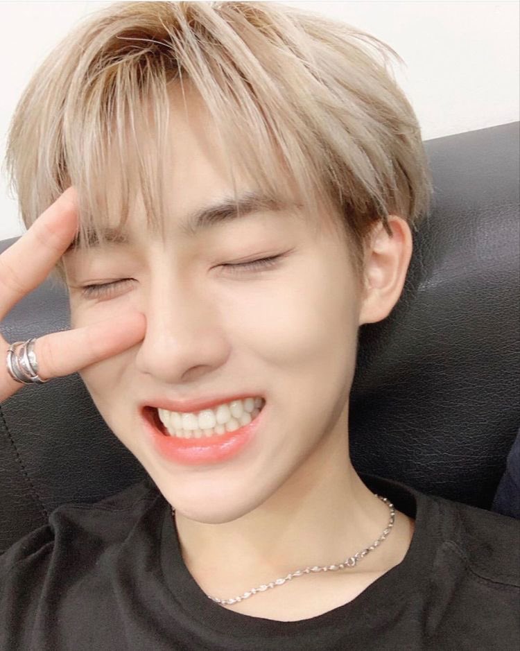 ryujanecart's tweet photo. ˗ˏˋ 🐣 winwin day mini giveaway ga 🐣 ˎˊ˗
 
2 winners of ₱50 gcash

𓏔 like &amp; rt 
𓏔 mbf
𓏔 drop the tags for dong sicheng ! 🤍

HAPPY BIRTHDAY WINWIN
#25YearsOfWINderland 
#HappyWinwinDay
#董思成当下正好Just25
#언제나_함께_렛츠윈윈 
#WINWIN https://t.co/YmAjyEdGZB